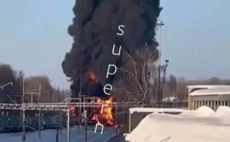 У Тамбовській області через вибух зійшов з рейок потяг із паливом, горять цистерни